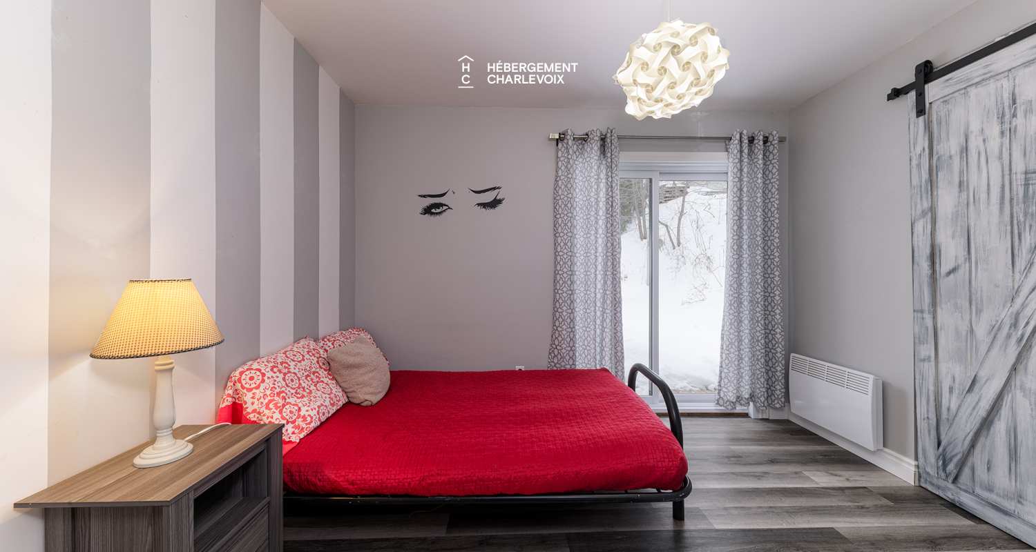 SIM-219 - Breathtaking view of a lake